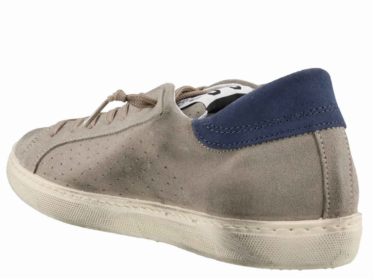 2Star Distressed Sneakers