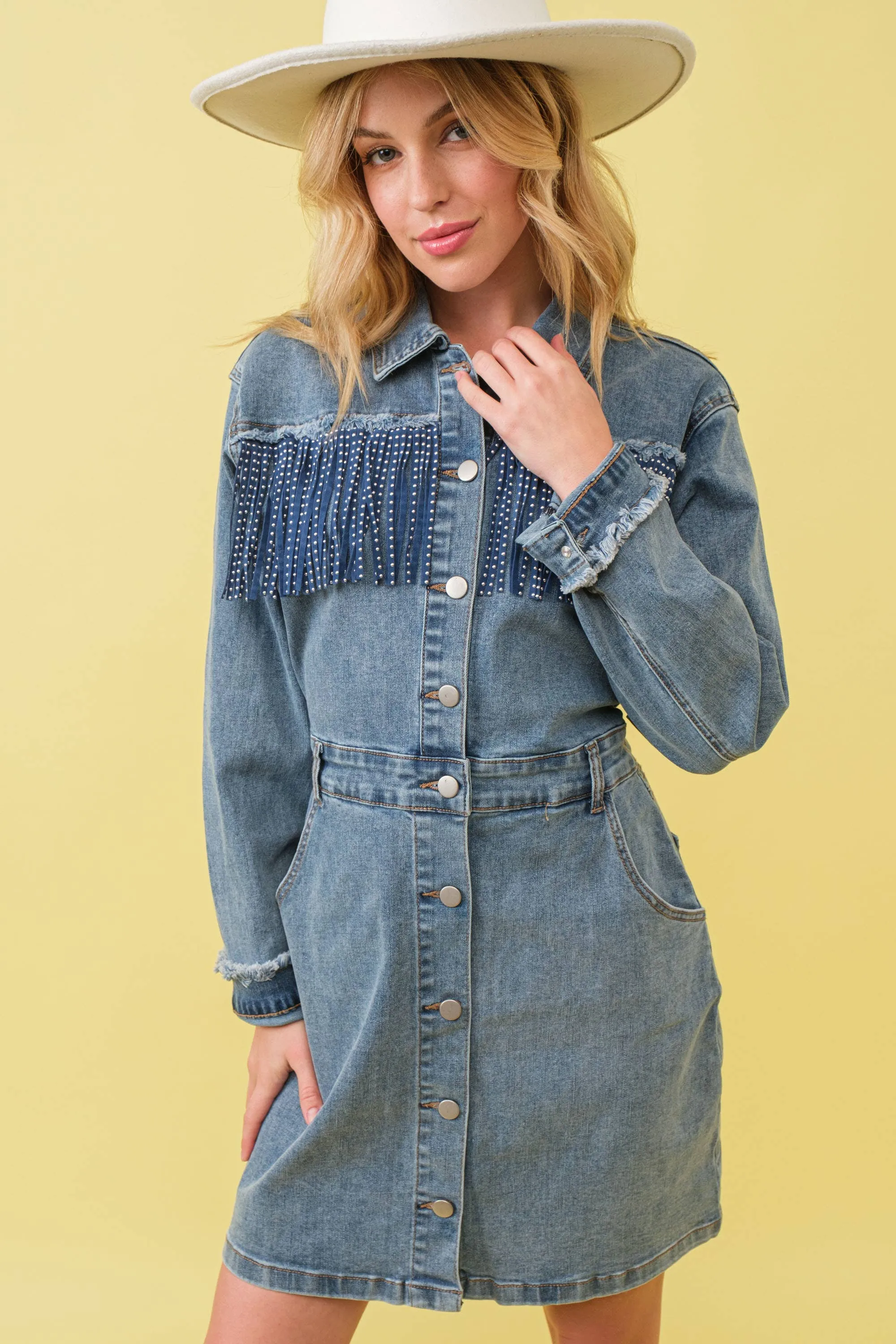 80053D - Garment Washed Studded Fringe Western Denim Dress: LIGHT WASH