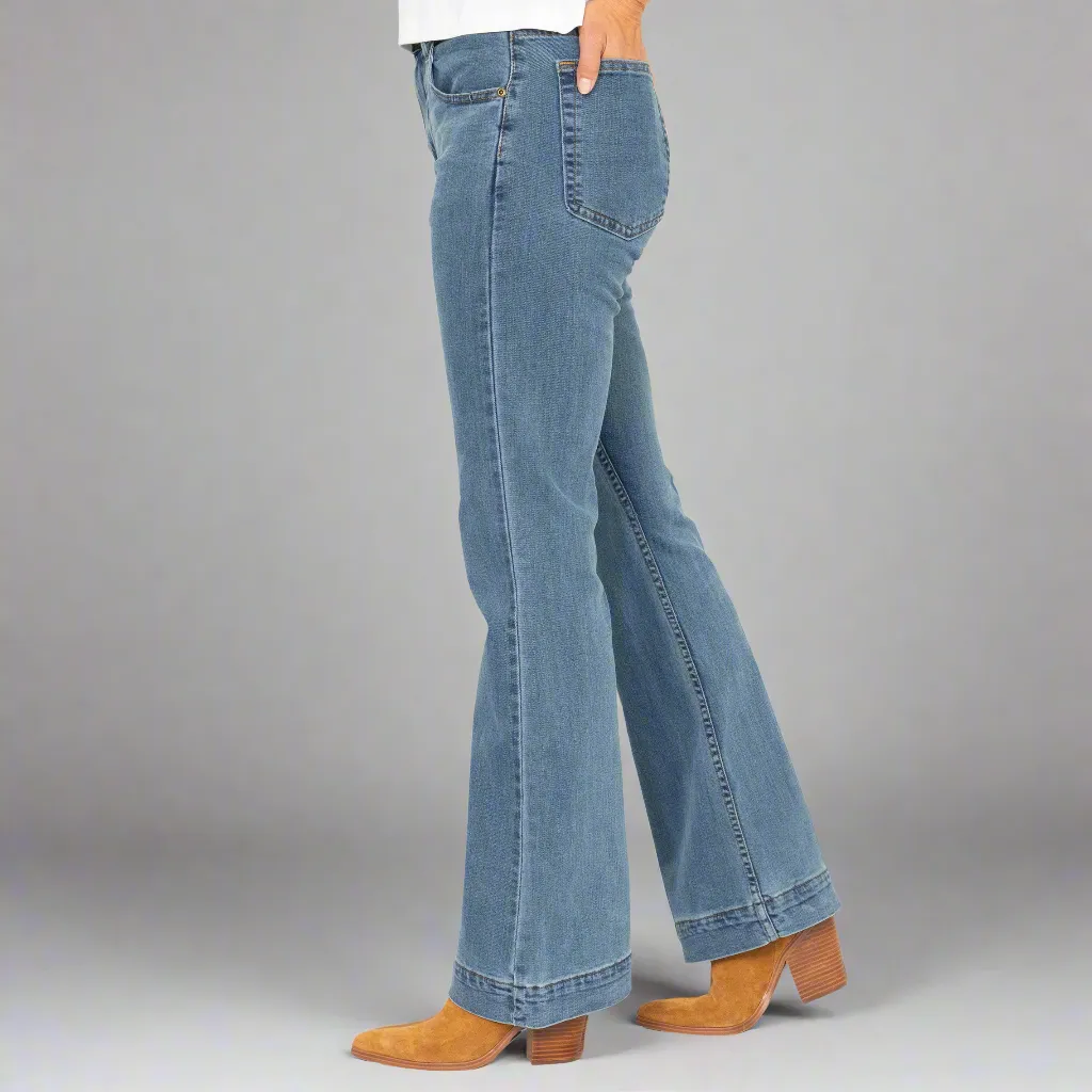Flare - Light Wash Stretch
