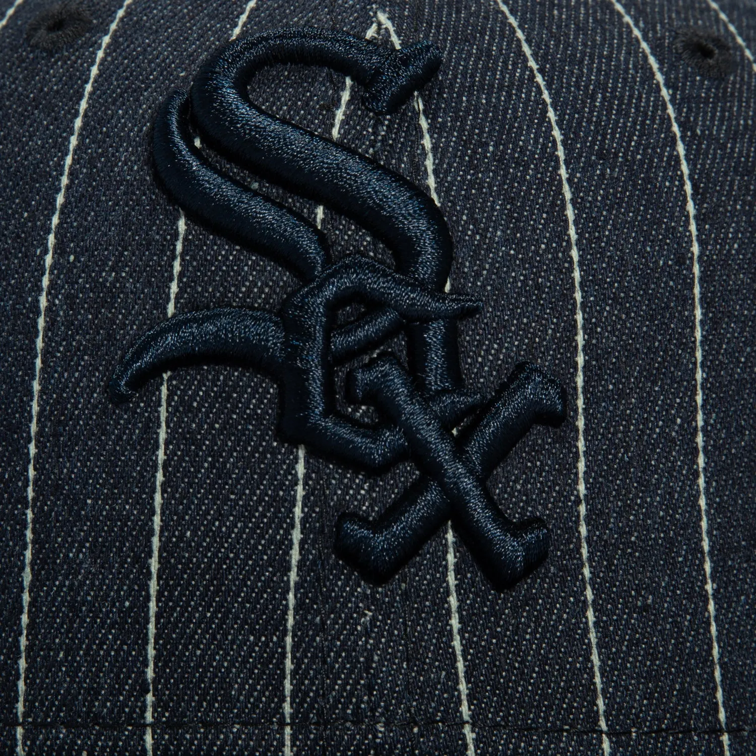 New Era 59Fifty Denim Pinstripe Chicago White Sox 2005 World Series Patch Hat - Navy