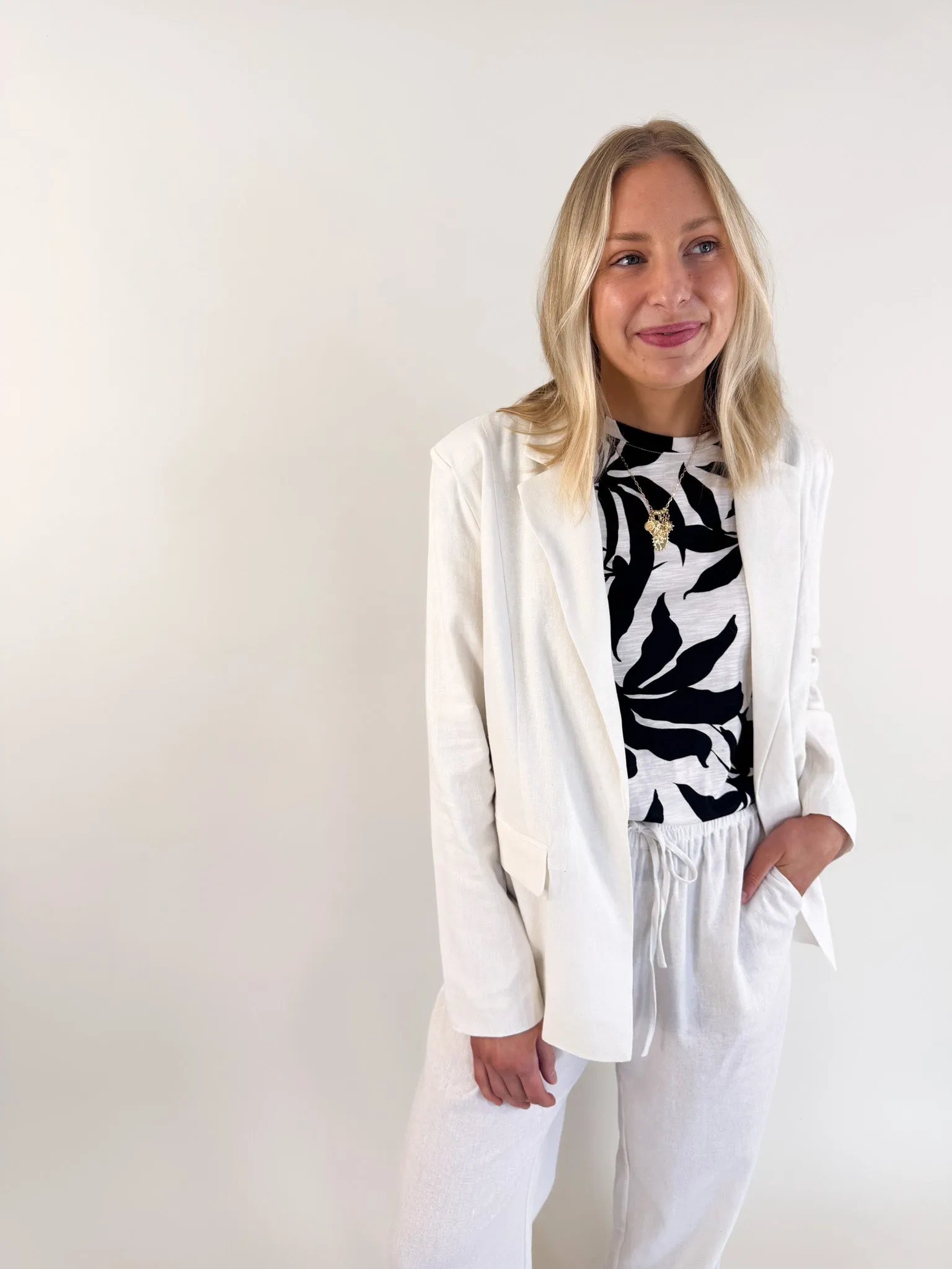 Payton White Blazer