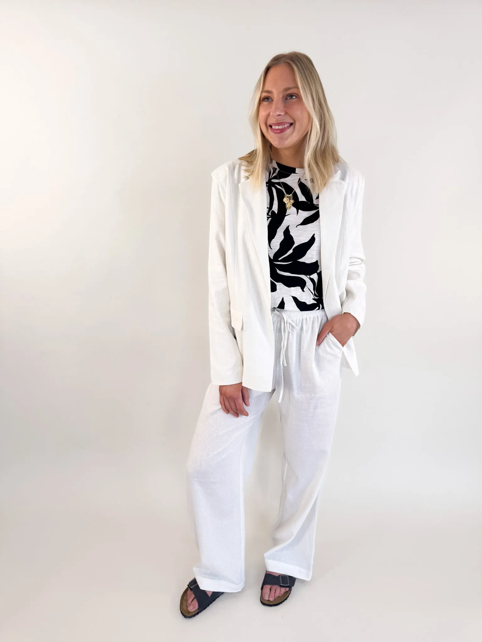 Payton White Blazer