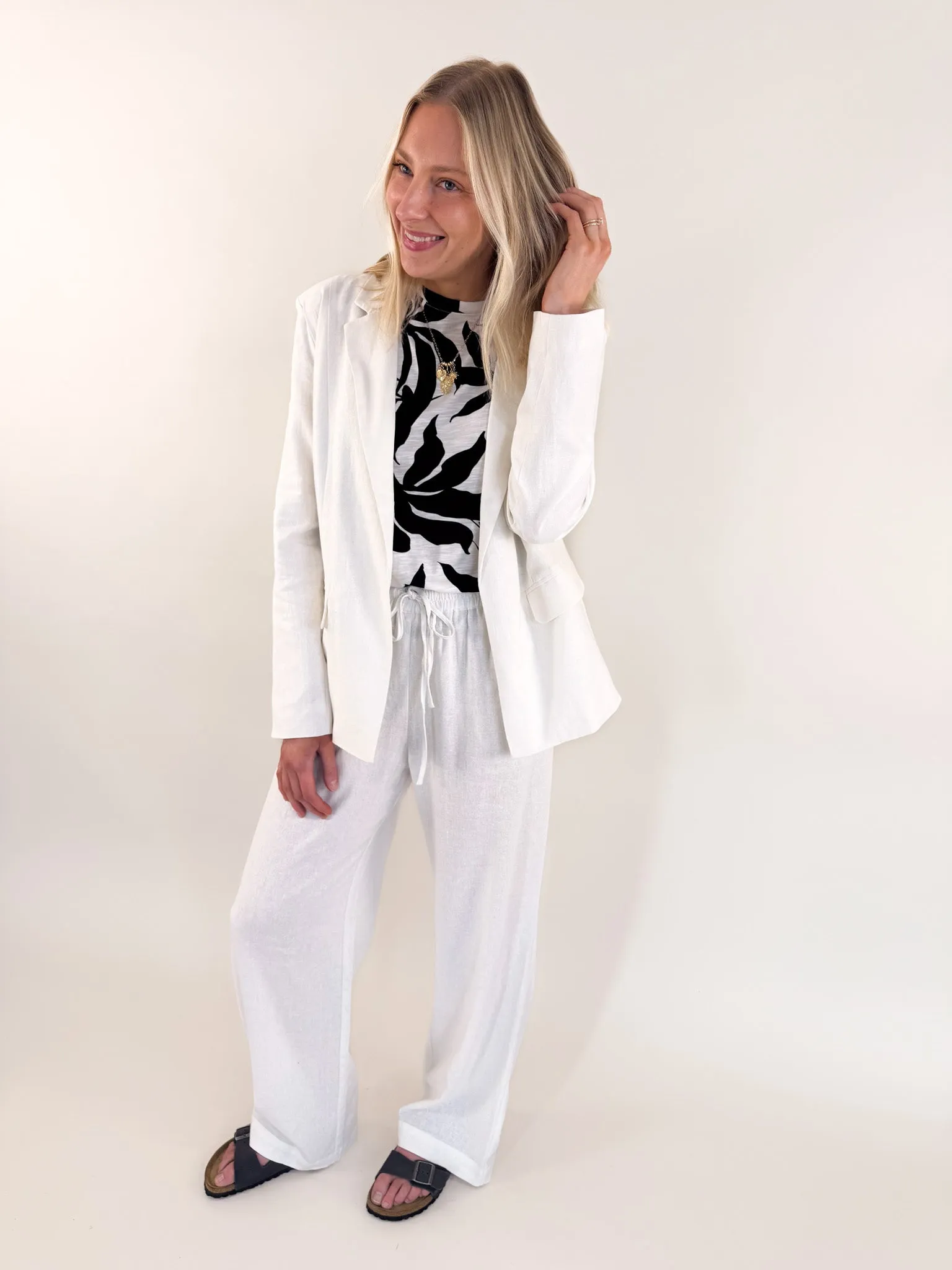 Payton White Blazer