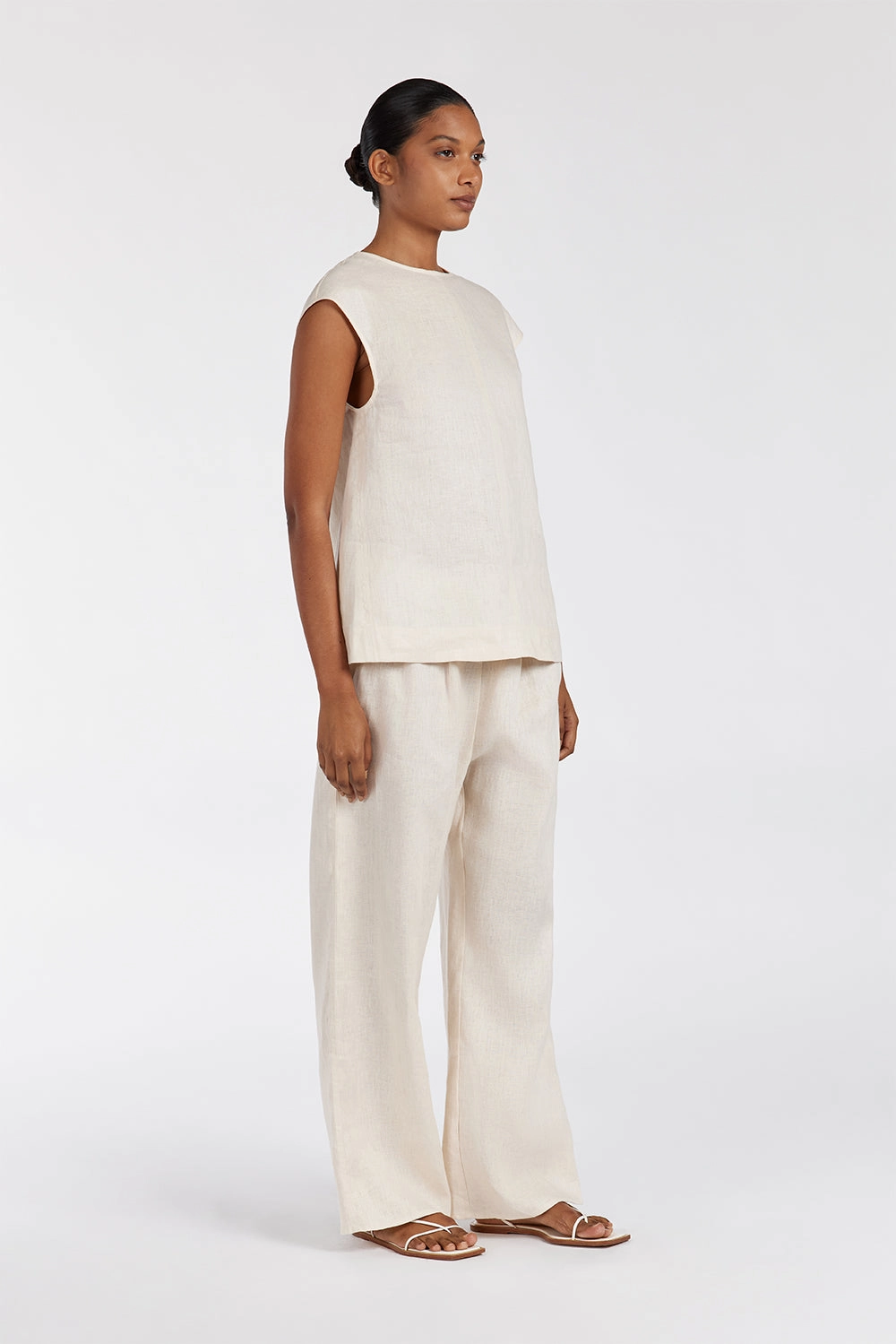 SANDY CREAM LINEN SHELL TOP