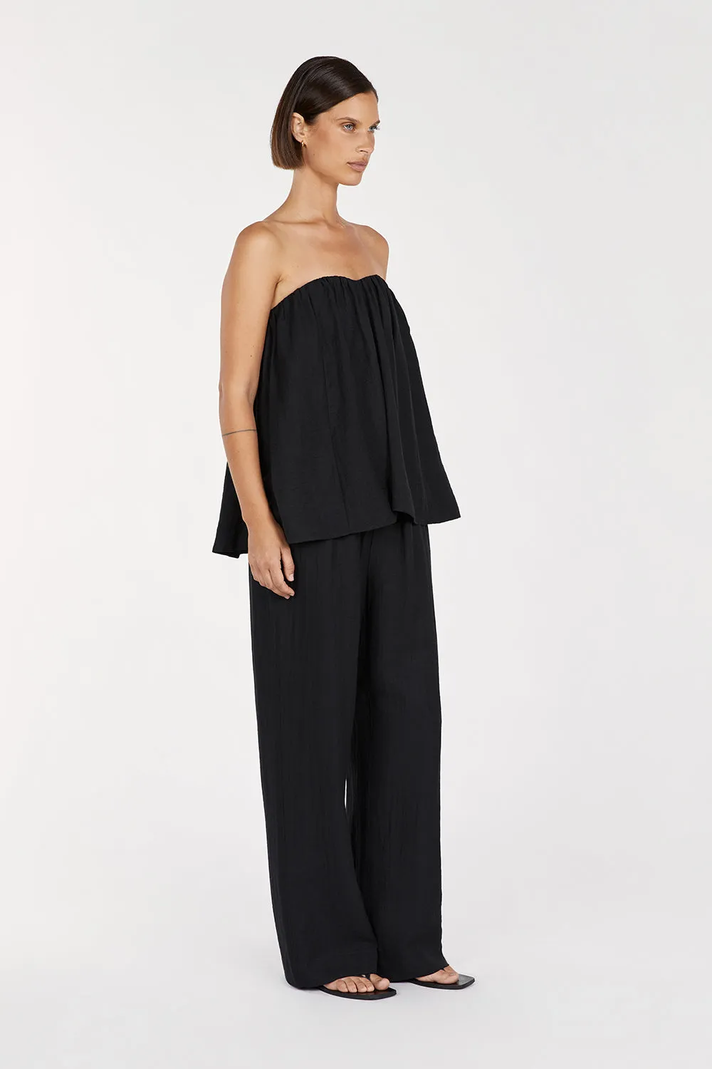 SHANIYA BLACK STRAPLESS TOP