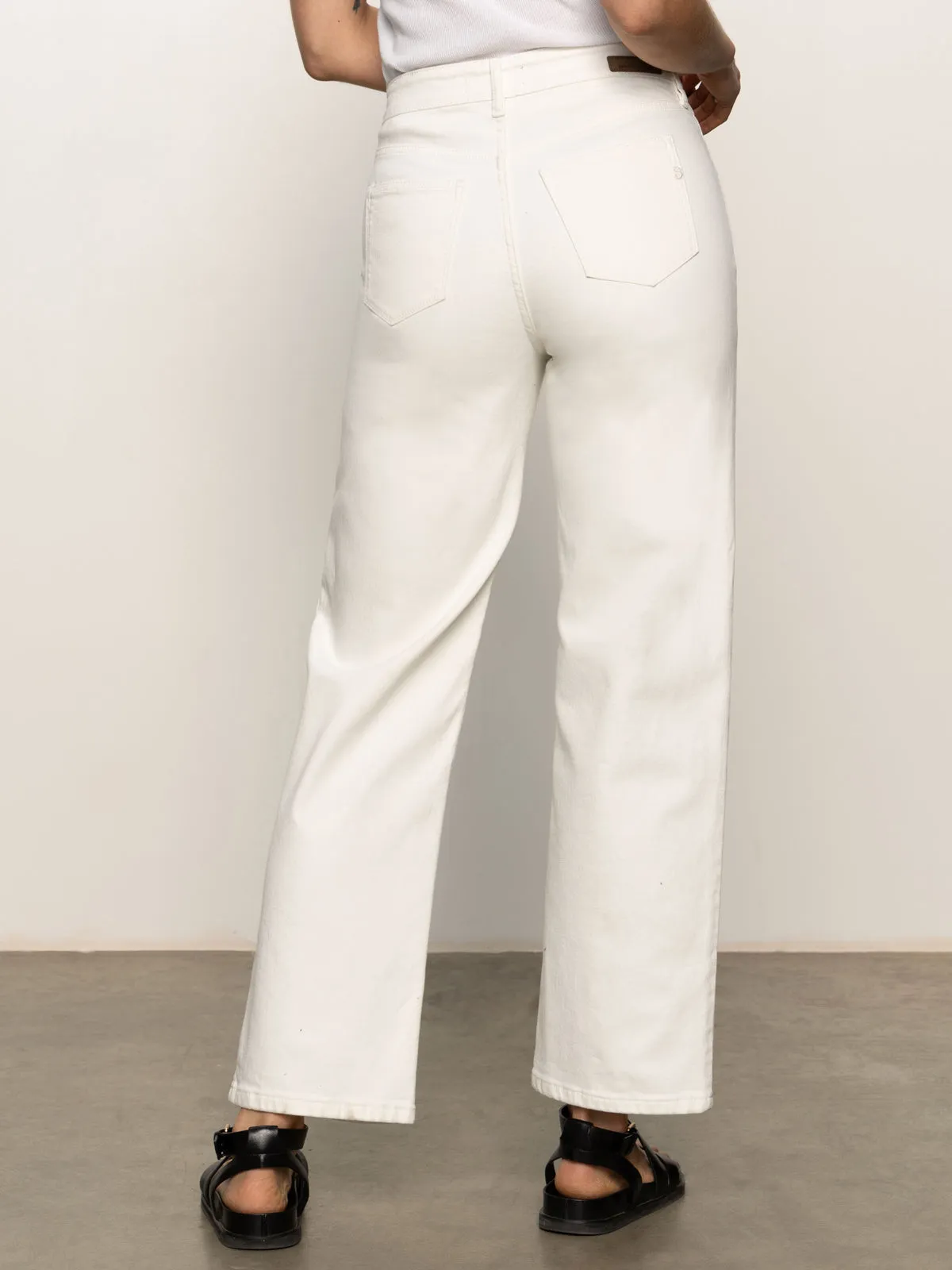 Soleil 90's Straight High Rise Jeans White