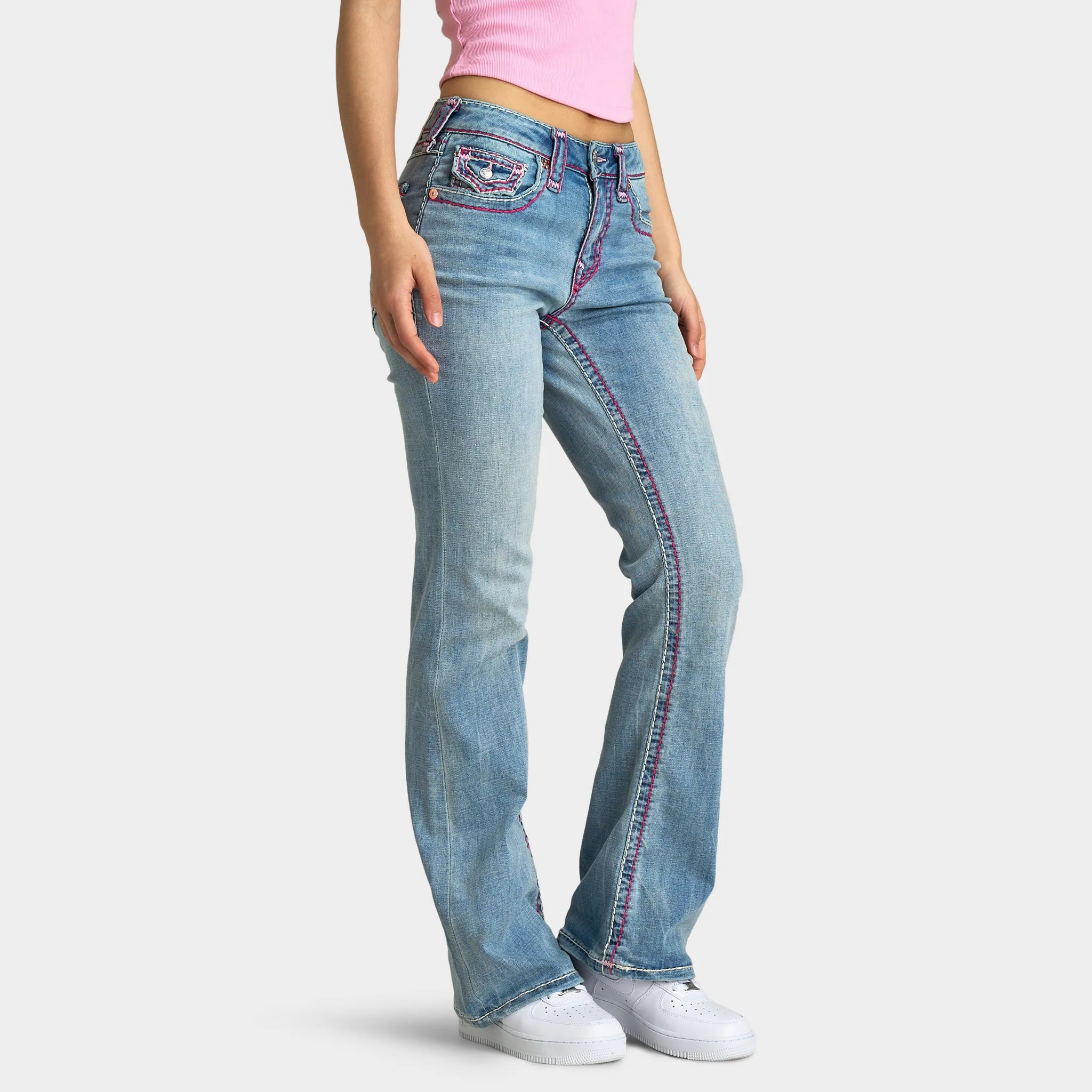 True Religion Women's Becca Mid Rise Bootcut Flap Sup T / California Poppy