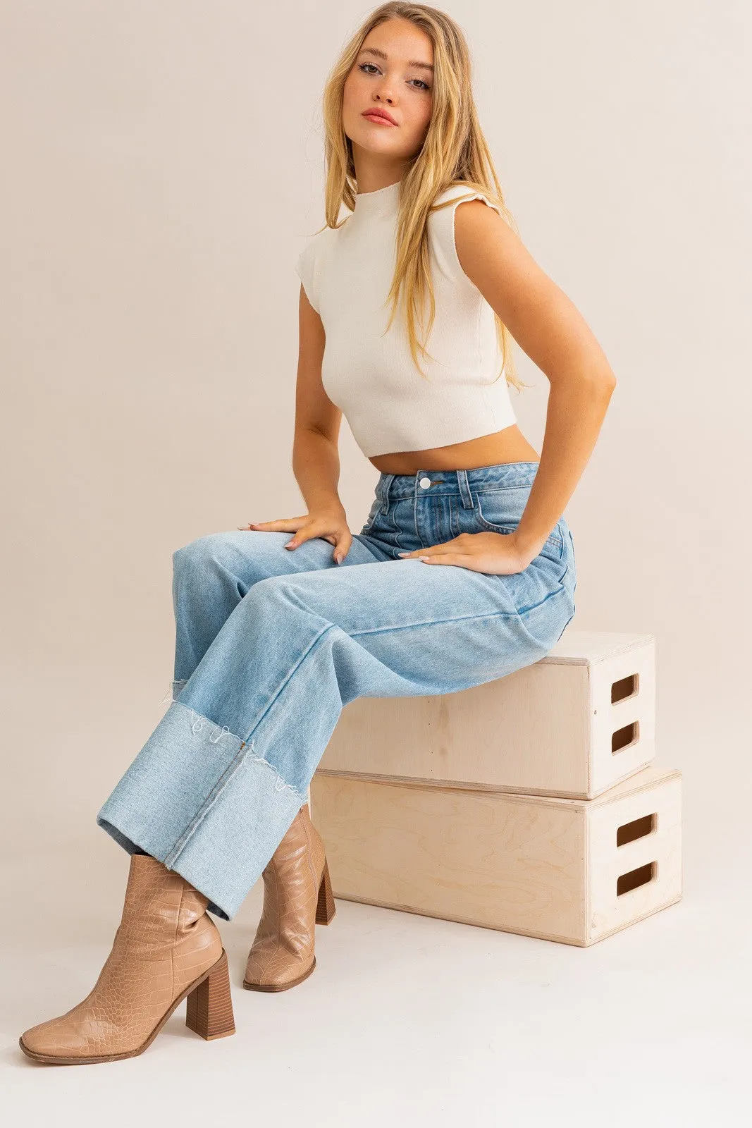 WIDE CUFF JEANS